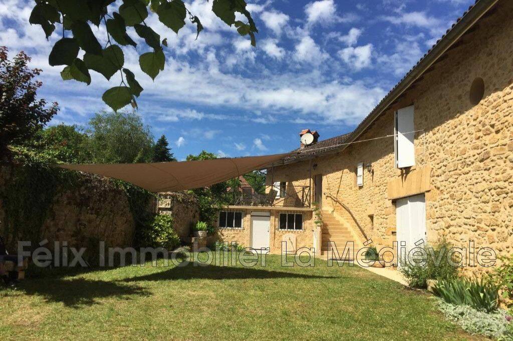 Maison 5 pièces 119 m² · à Sarlat-la-Canéda · 118,8 m² · 247 000 €
