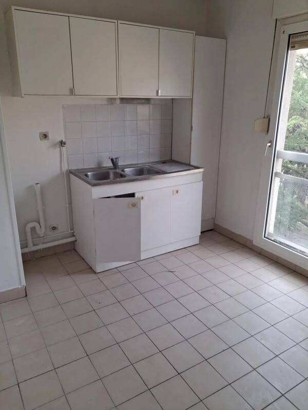 Appartement 4 pièces 92 m² · à Lyon 6ème Arrondissement · 92 m² · 1 075 €/mois