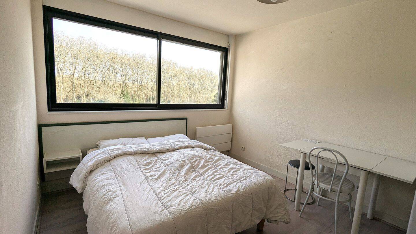 Appartement 1 pièce 18 m² · à Bourges · 18 m² · 350 €/mois