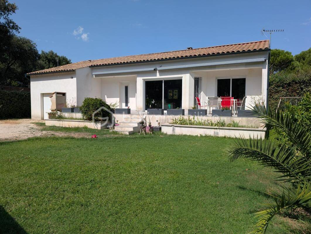 Maison 4 pièces 110 m² · à Castillon-du-Gard · 110 m² · 350 000 €