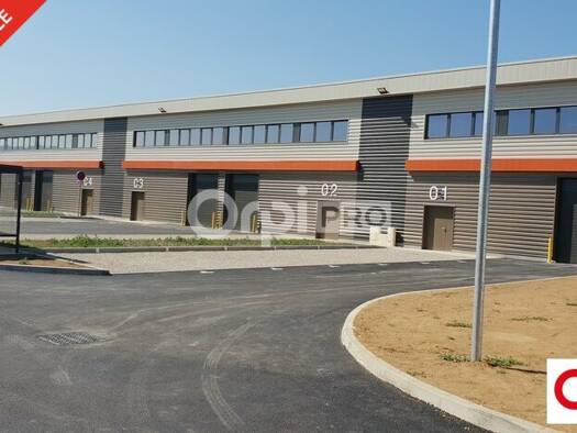 Local d'activités à louer 2 708 € 361 m² d'espace de stockage Bourg-de-Péage 26300