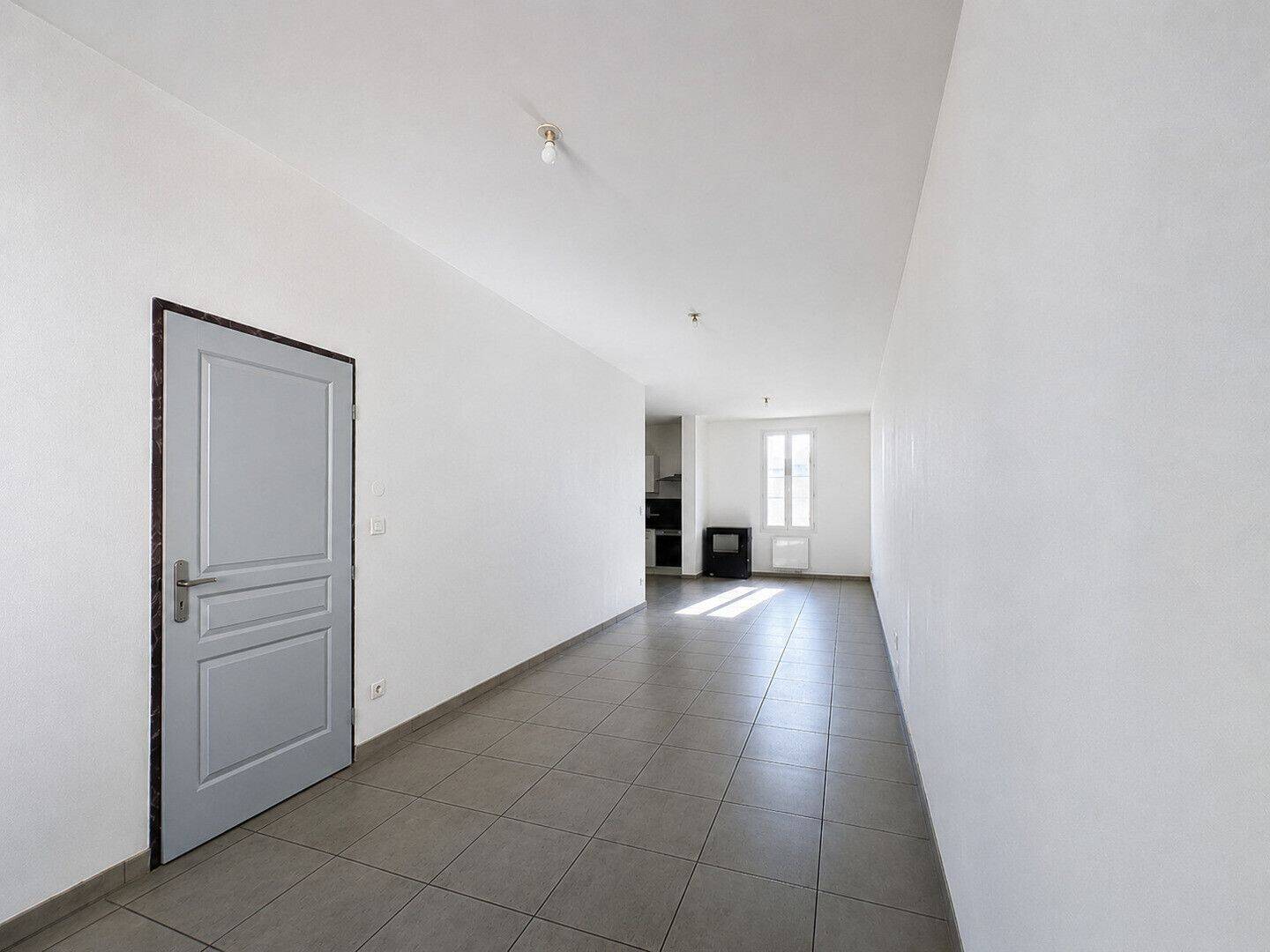 Appartement 4 pièces 87 m² · à Beaucaire · 87 m² · 125 000 €
