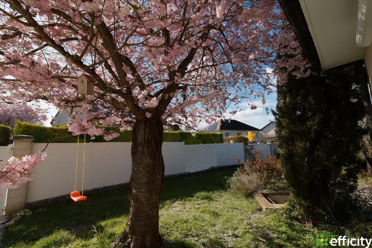 Maison 7 pièces 132 m² · à Magny-sur-Tille · 132 m² · 399 000 €