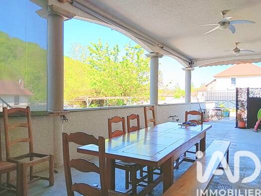 Appartement à vendre 216 000 € 4 pièces 3 chambres 135,89 m² RDC/1 Montagnieu 38110