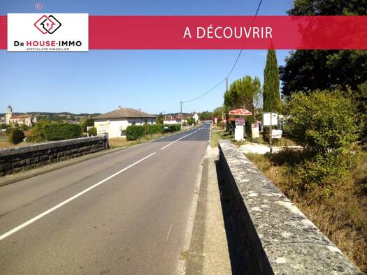 Terrain à vendre 61 850 € 1 425 m² de terrain Martel 46600