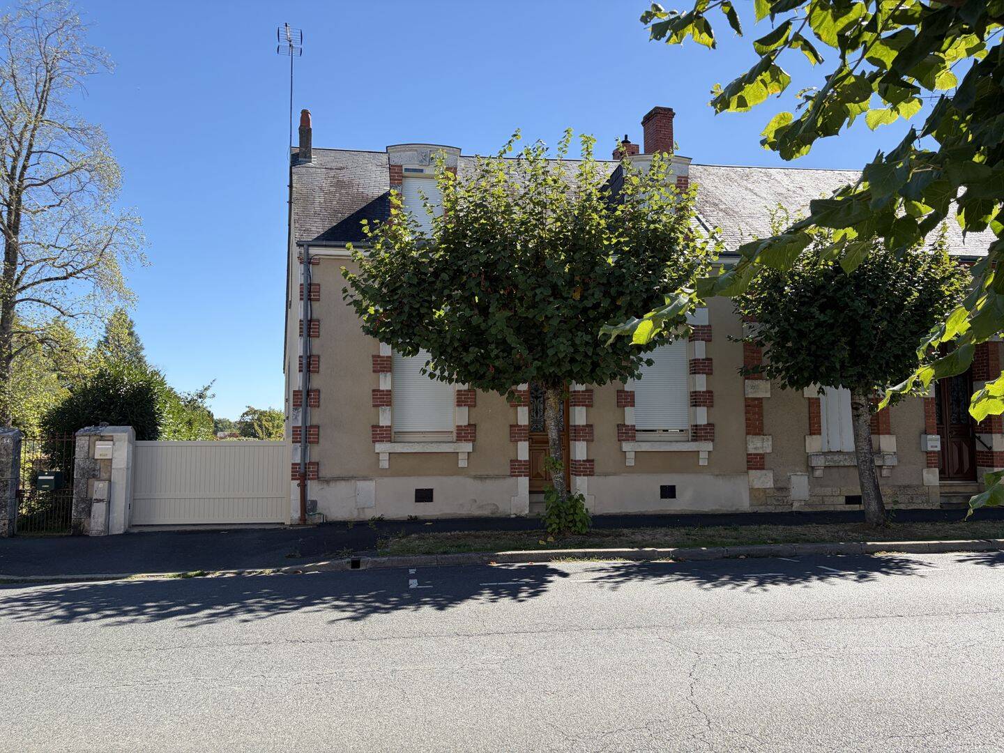 Maison 7 pièces 116 m² · à La Châtre · 115,5 m² · 189 900 €