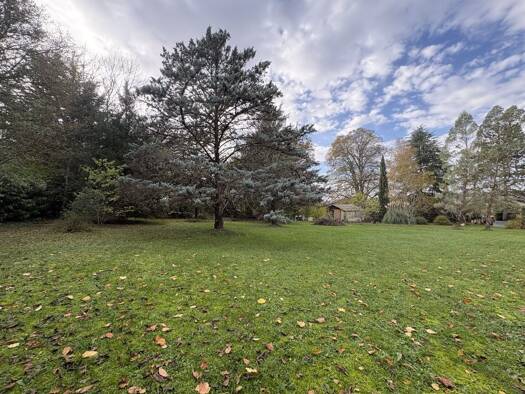 Terrain constructible à vendre 26 500 € 1 312 m² de terrain Saint-Astier 24110