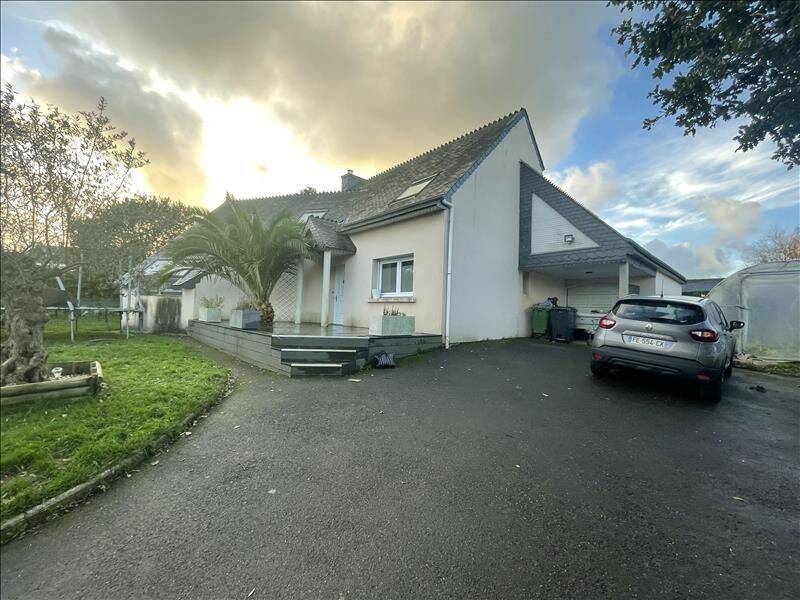 Maison 6 pièces 166 m² · à Plouvien · 166 m² · 1 025 €/mois