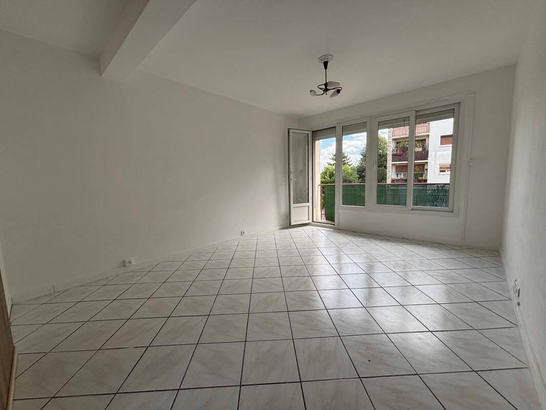 Appartement 3 pièces 56 m² · à Le Perreux-sur-Marne · 55,7 m² · 1 250 €