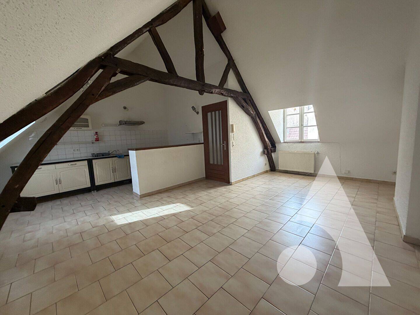 Appartement 4 pièces 77 m² · à Dole · 77 m² · 775 €