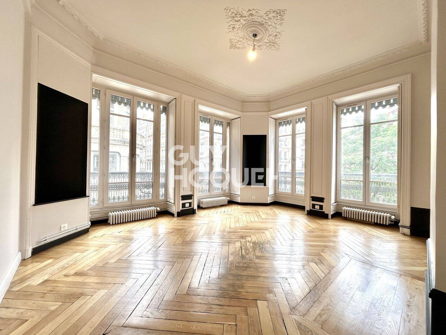 Appartement 4 pièces 124 m² · à Lyon 2ème Arrondissement · 124 m² · 2 267 €/mois