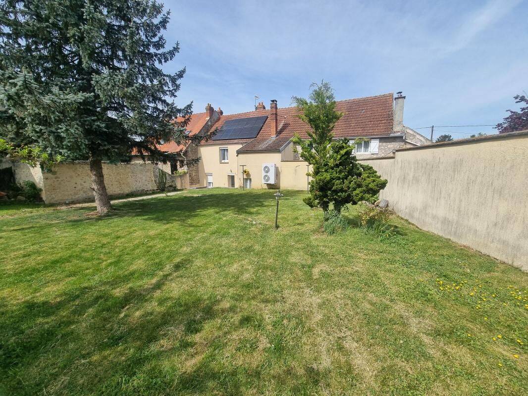 Maison 5 pièces 134 m² · à Fismes · 134 m² · 144 000 €