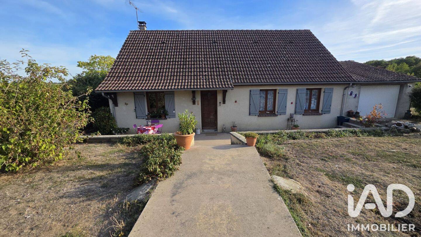 Maison 6 pièces 136 m² · à Villeneuve-sur-Yonne · 136 m² · 184 000 €