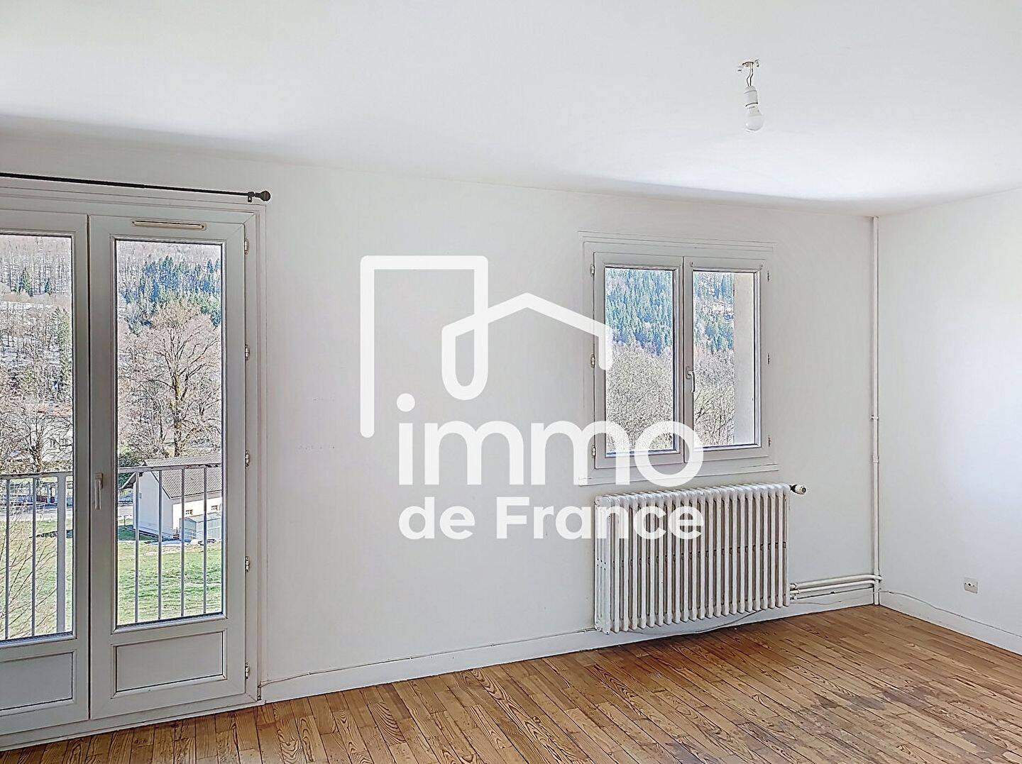 Appartement 4 pièces 74 m² · à Septmoncel les Molunes · 74 m² · 760 €/mois
