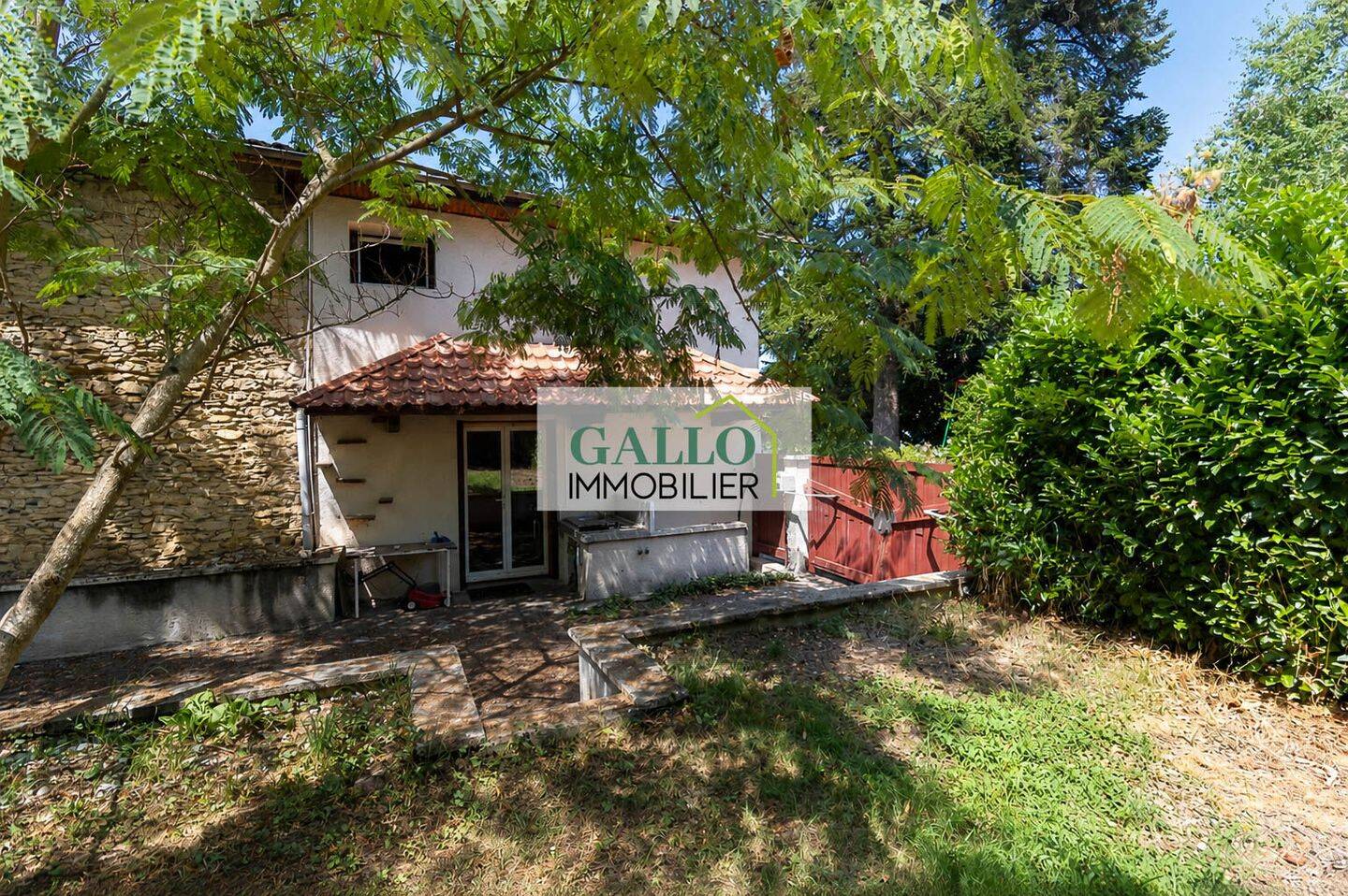 Maison 4 pièces 98 m² · à Villefontaine · 98 m² · 255 000 €