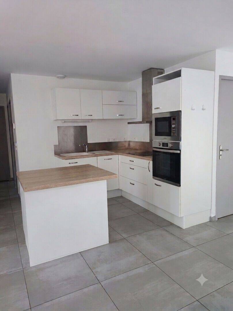 Maison 4 pièces 82 m² · à Saint-Père-en-Retz · 82,1 m² · 1 015 €/mois
