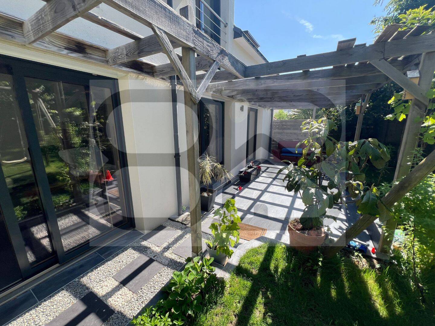 Maison 7 pièces 157 m² · à Bono · 157 m² · 669 500 €
