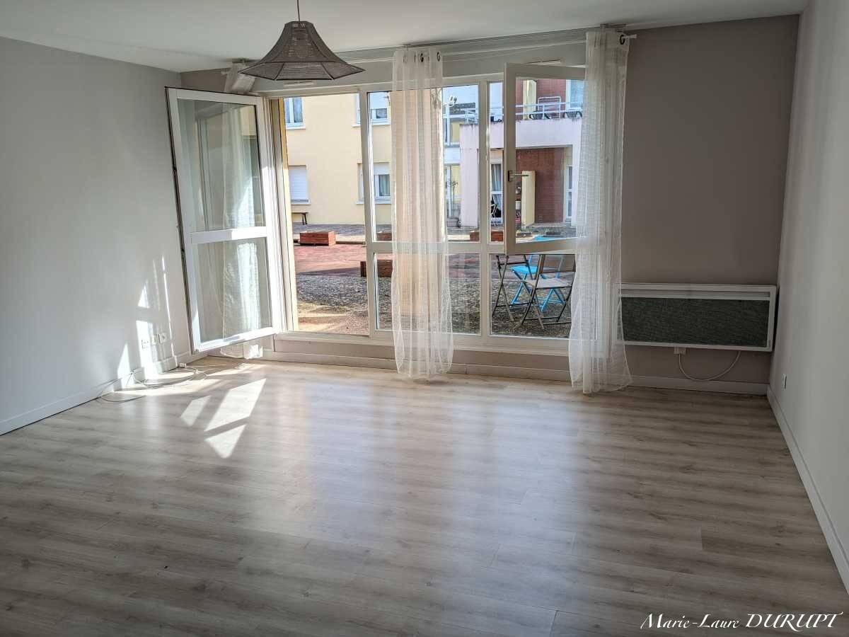 Appartement 1 pièce 32 m² · à Thorigny-sur-Oreuse · 32,1 m² · 49 000 €