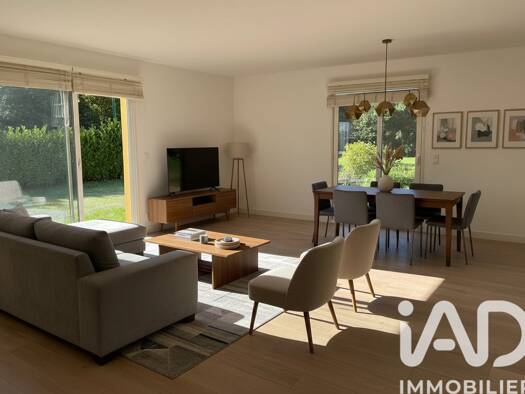 Maison de plain-pied à vendre 395 000 € 5 pièces 4 chambres 121 m² 1 500 m² de terrain Aureilhan 40200