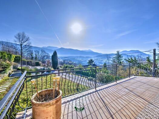 Maison à vendre 750 000 € 7 pièces 5 chambres 200 m² 1 300 m² de terrain Herbeys 38320