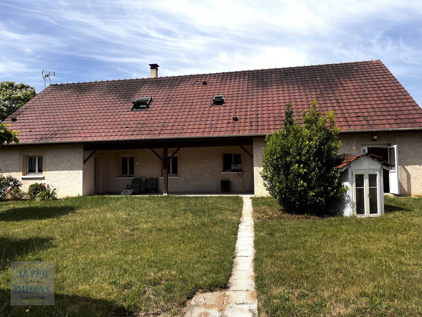 Maison 7 pièces 191 m² · à Ouroux-sur-Saône · 191 m² · 299 000 €