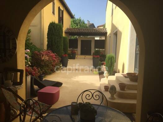 Maison à vendre 695 000 € 7 pièces 6 chambres 295 m² 874 m² de terrain Rieumes 31370