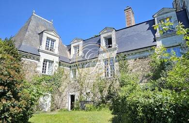 Château à vendre 590 000 € 14 pièces 10 chambres 538 m² 6 300 m² de terrain Savennières 49170