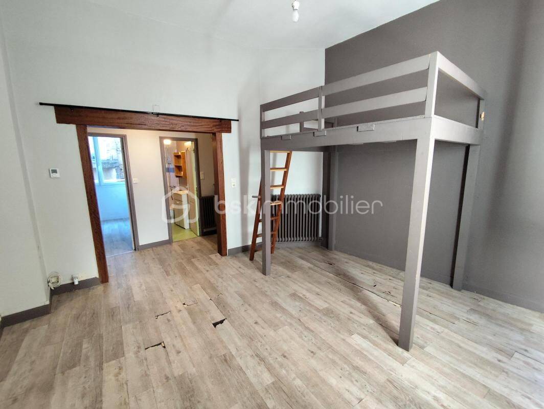 Appartement 2 pièces 33 m² · à Fougères · 33,3 m² · 64 000 €
