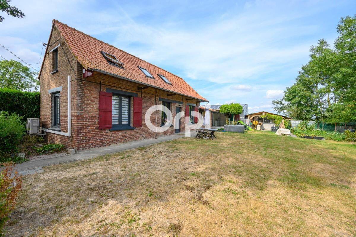 Maison 5 pièces 116 m² · à Morbecque · 116 m² · 241 800 €