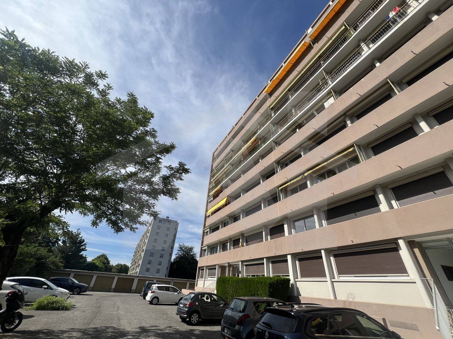 Appartement 3 pièces 61 m² · à Seyssinet-Pariset · 60,9 m² · 98 000 €