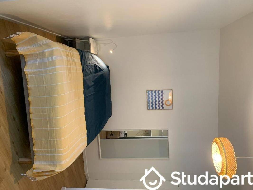 1 pièce 12 m² · à Pau · 12 m² · 480 €/mois