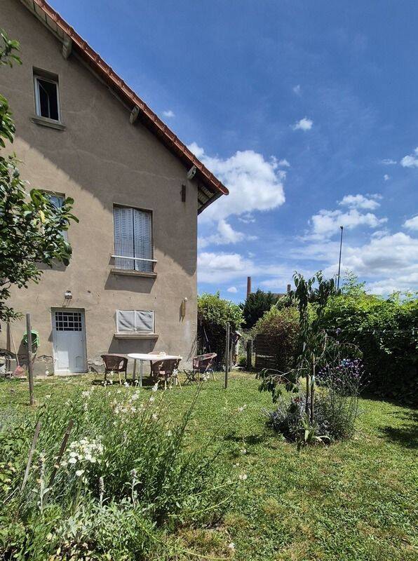 Maison 4 pièces 94 m² · à Clermont-Ferrand · 94 m² · 230 000 €
