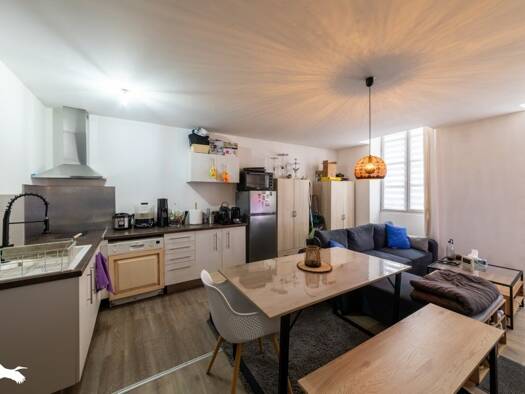 Immeuble à vendre 452 790 € 714 m² Valence 82400