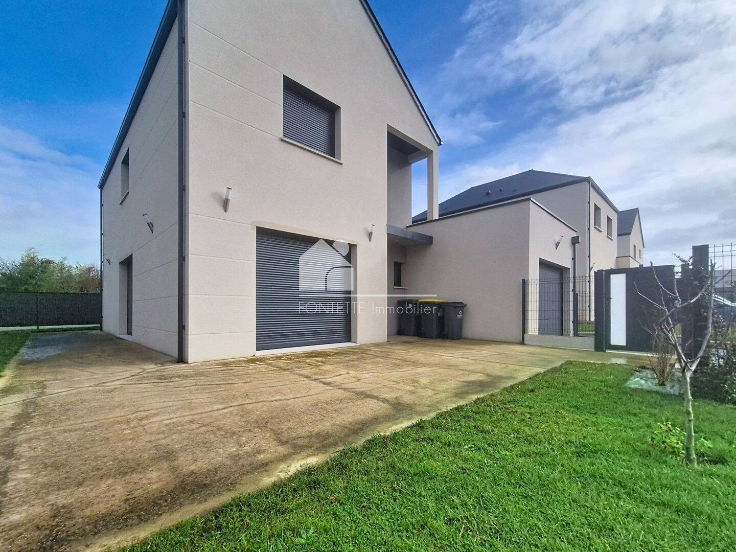 Maison 6 pièces 144 m² · à Éterville · 144,3 m² · 399 900 €