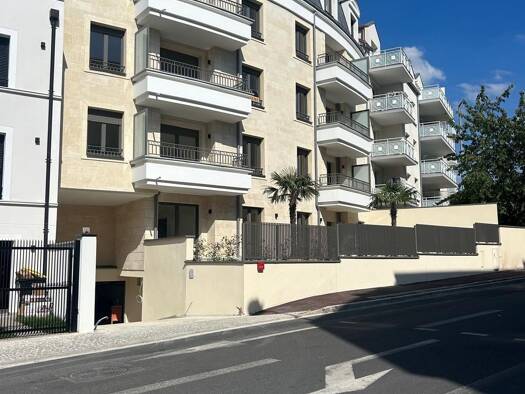 Appartement à vendre - neuf 585 000 € 5 pièces 3 chambres 96 m² 2ème étage Centre Ancien Bry-sur-Marne 94360