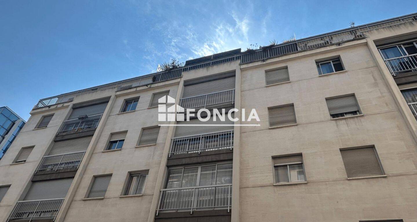 Appartement 2 pièces 47 m² · à Paris 15ème Arrondissement · 46,8 m² · 1 684 €