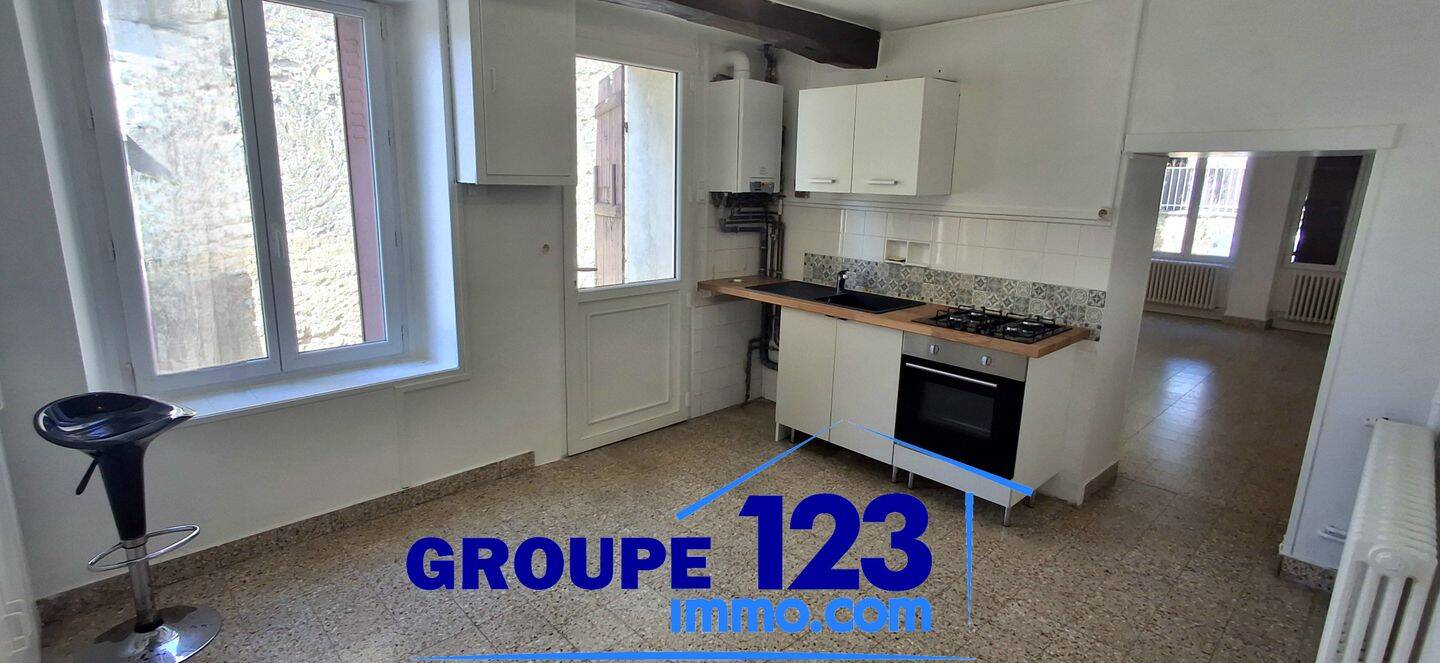 Appartement 3 pièces 74 m² · à Montholon · 73,7 m² · 612 €
