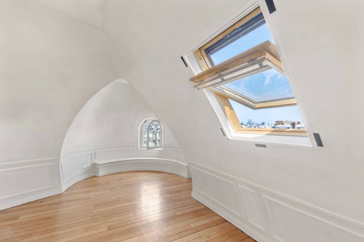 Appartement 3 pièces 49 m² · à Paris 16ème Arrondissement · 49,3 m² · 350 000 €