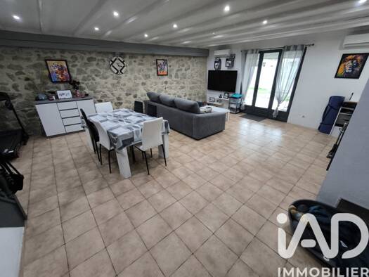 Maison à vendre 170 000 € 6 pièces 5 chambres 143 m² Marcilly-le-Hayer 10290