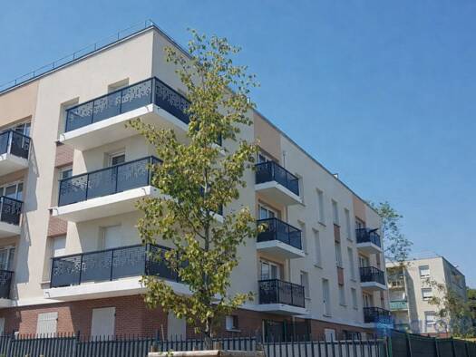 Appartement à vendre 199 900 € 3 pièces 2 chambres 62 m² Étage 1/4 Sud Arpajon 91290