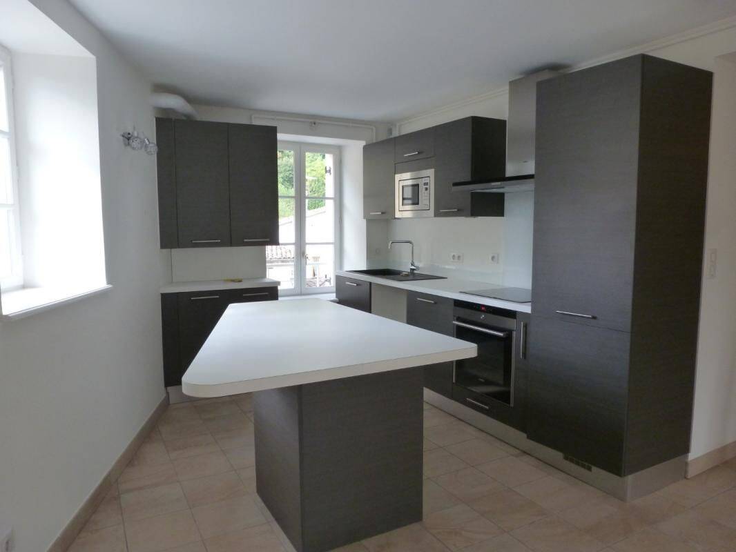 Appartement 5 pièces 98 m² · à Sassenage · 98 m² · 1 245 €/mois