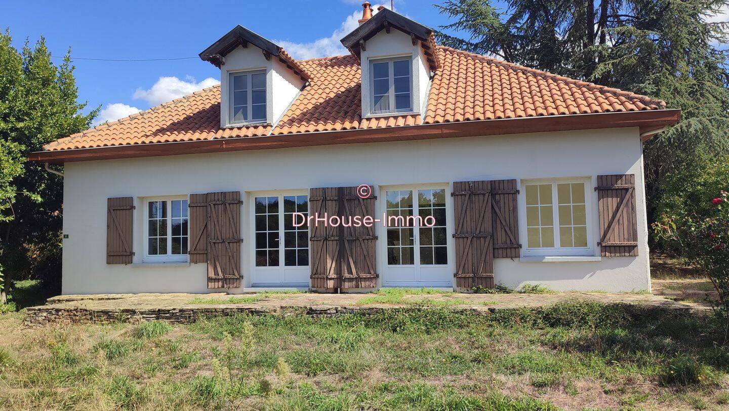 Maison 8 pièces 128 m² · à Gajoubert · 128 m² · 76 500 €