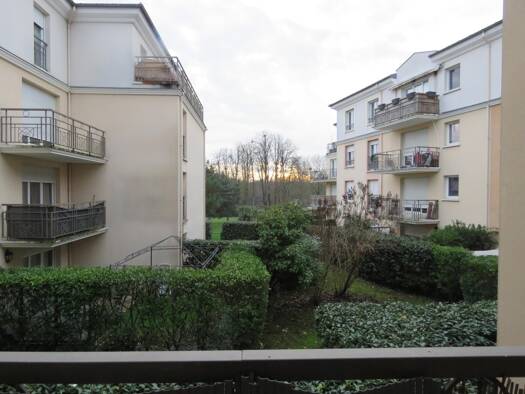 Appartement à vendre 191 490 € 3 pièces 2 chambres 64 m² Étage 1/3 Gare-Parc du Chateau-Le Gros Buisson Vigneux-sur-Seine 91270
