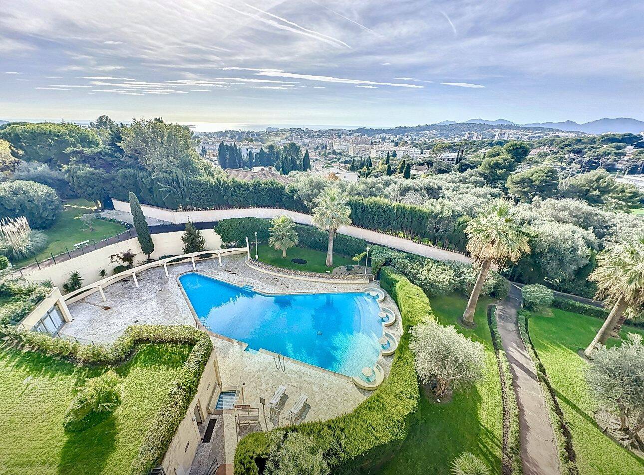 Appartement 3 pièces 83 m² · à Le Cannet · 83 m² · 550 000 €