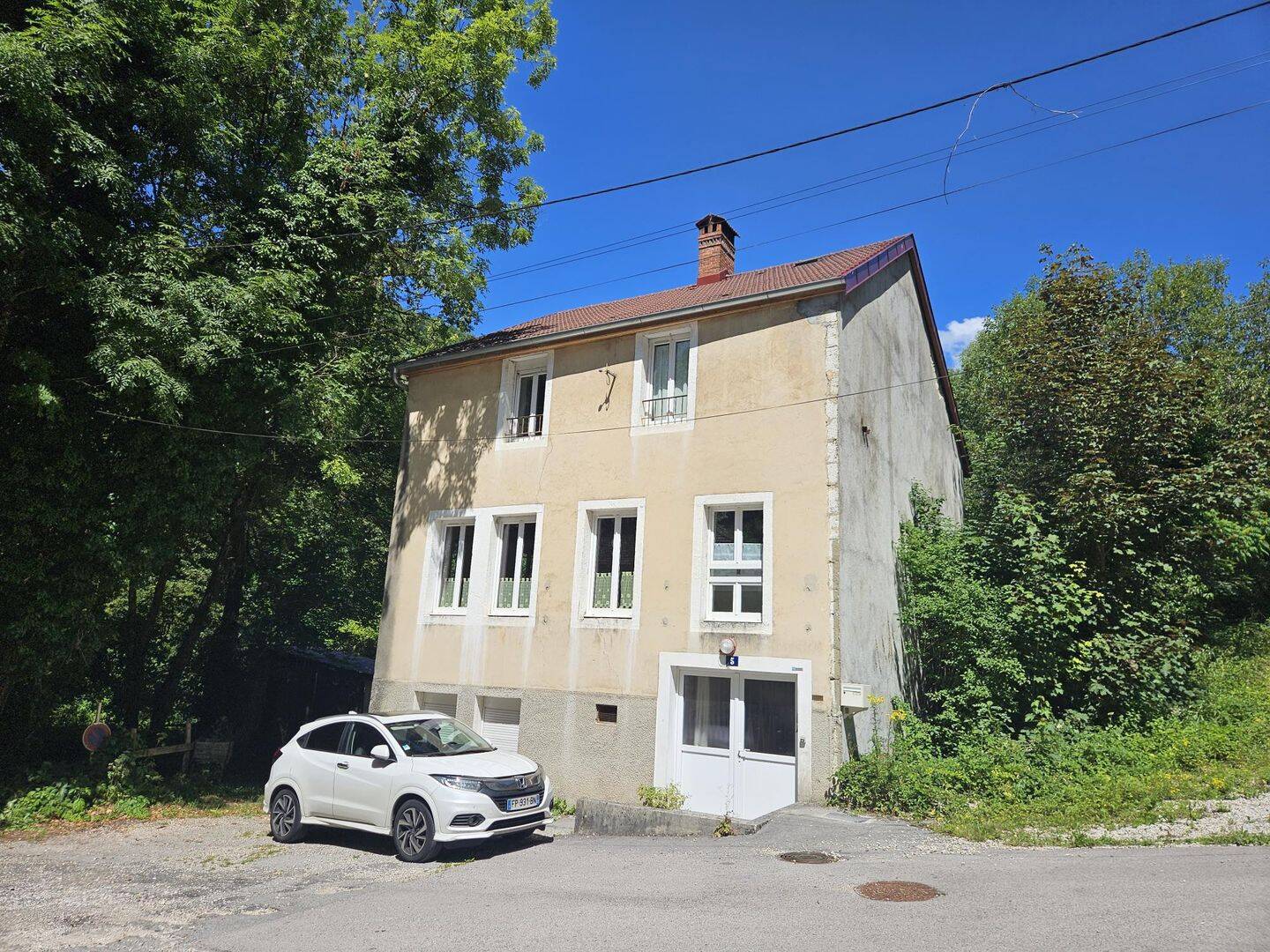 Maison 5 pièces 170 m² · à Saint-Claude · 170 m² · 179 000 €