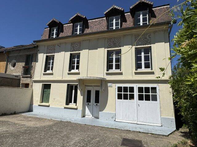 Maison 7 pièces 210 m² · à Orgeval · 210 m² · 572 000 €