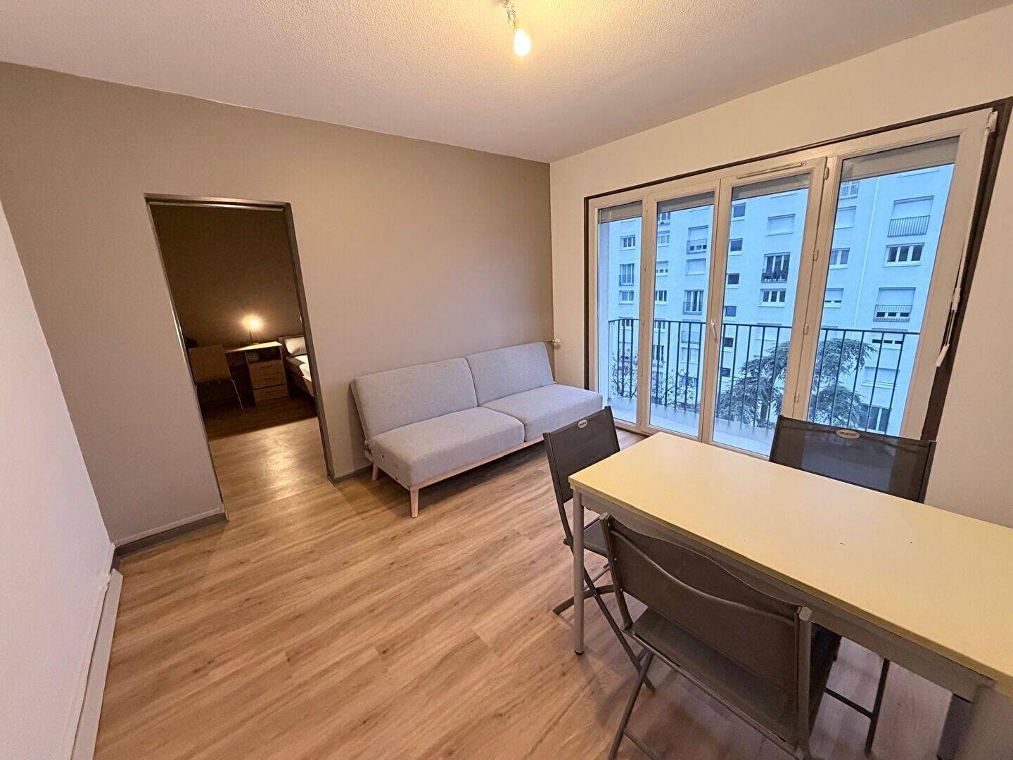 Appartement 2 pièces 37 m² · à Valence · 37 m² · 690 €