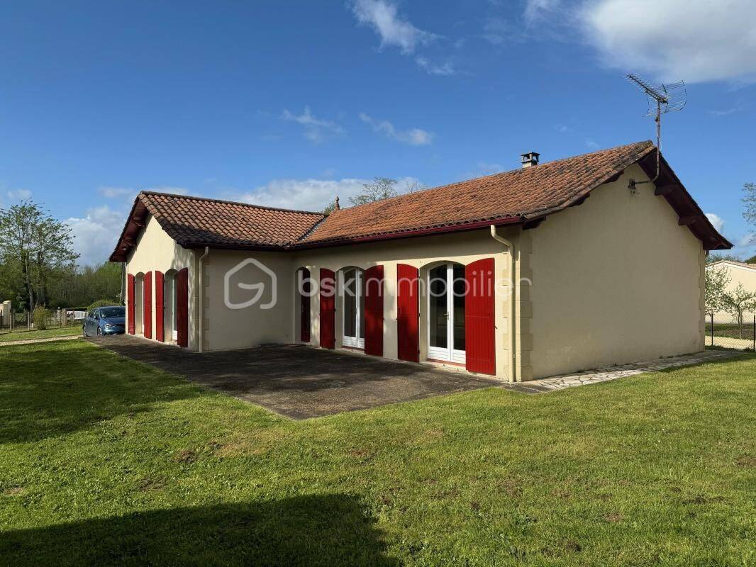 Maison 5 pièces 135 m² · à Abzac · 135 m² · 240 000 €