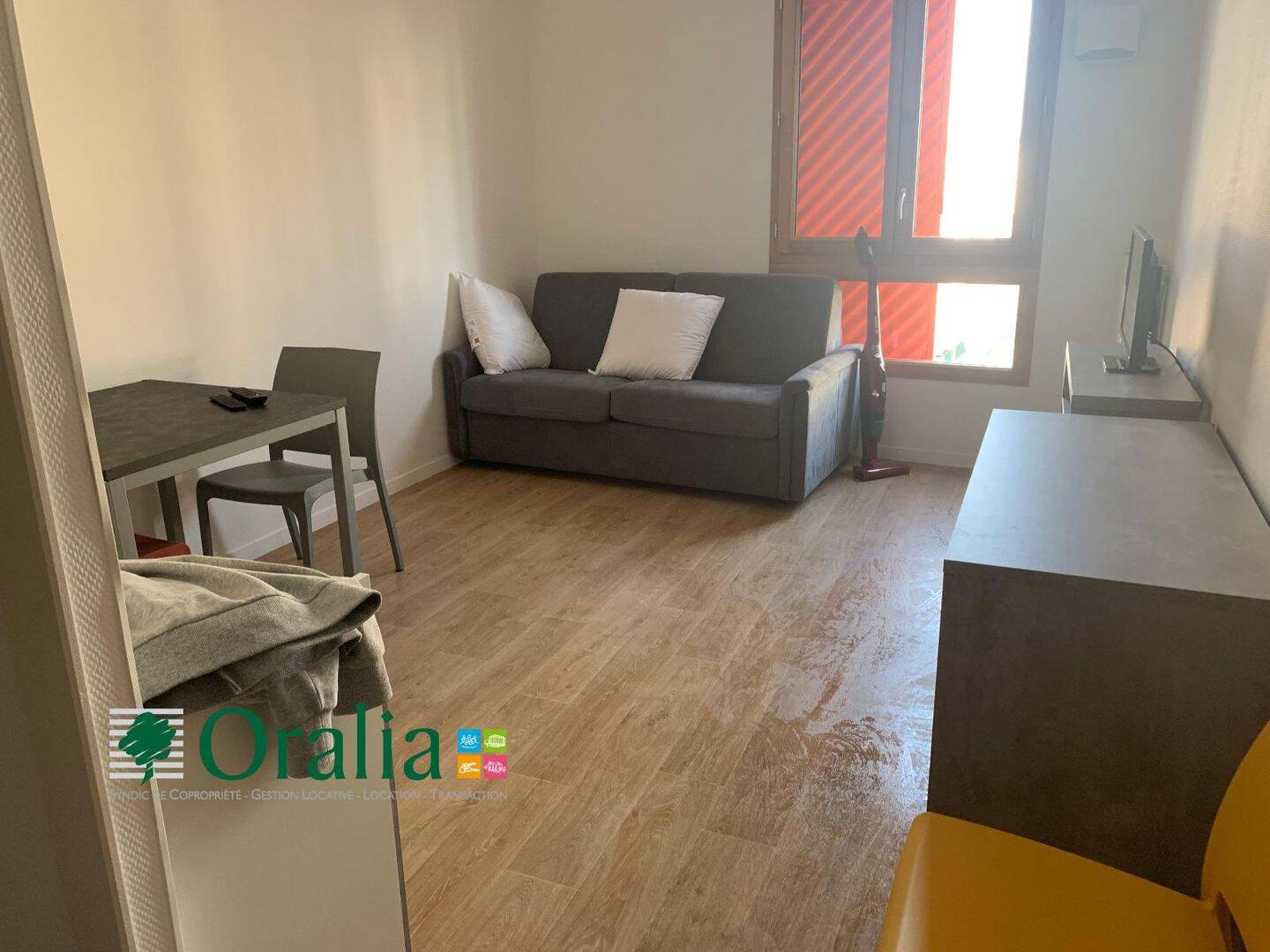 Appartement 1 pièce 23 m² · à Dijon · 22,8 m² · 587 €