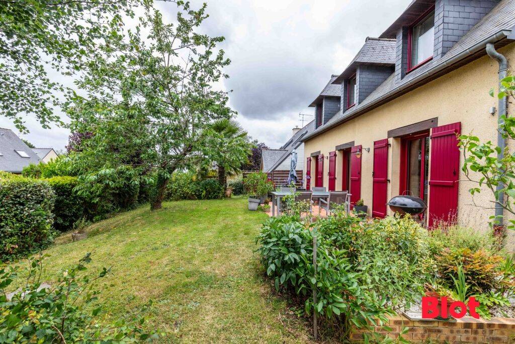 Maison 7 pièces 151 m² · à Betton · 151 m² · 583 800 €